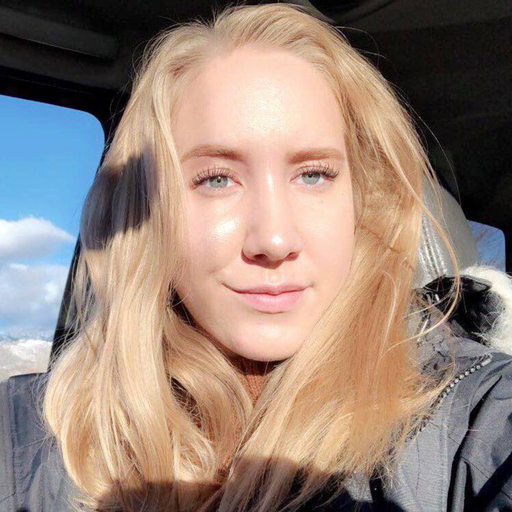 Meet your Posher, Alyssa
